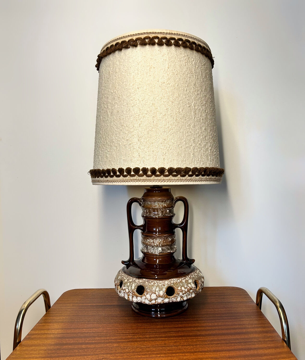 Ceramic lamp washes 60s