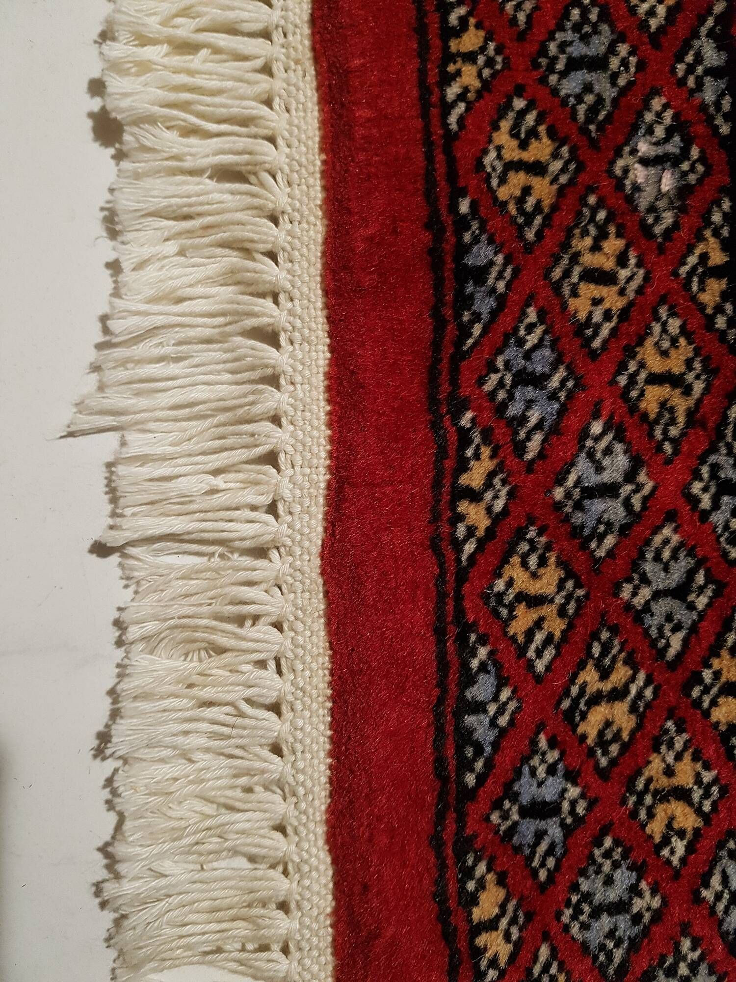 Tapis d'orient boukhara en laine entièrement fait main