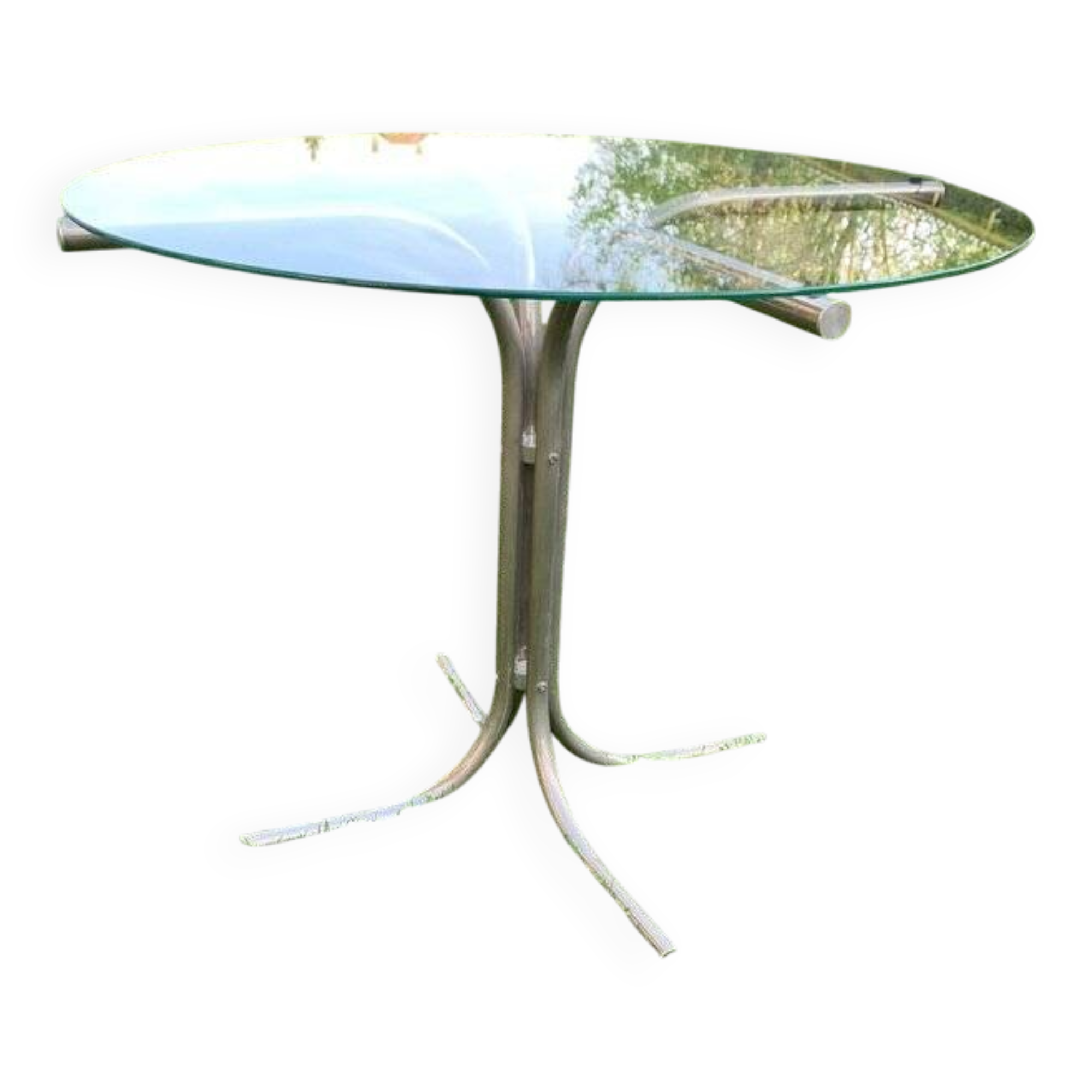 Round Bauhaus table in transparent glass and chrome - grey silver tubular base.