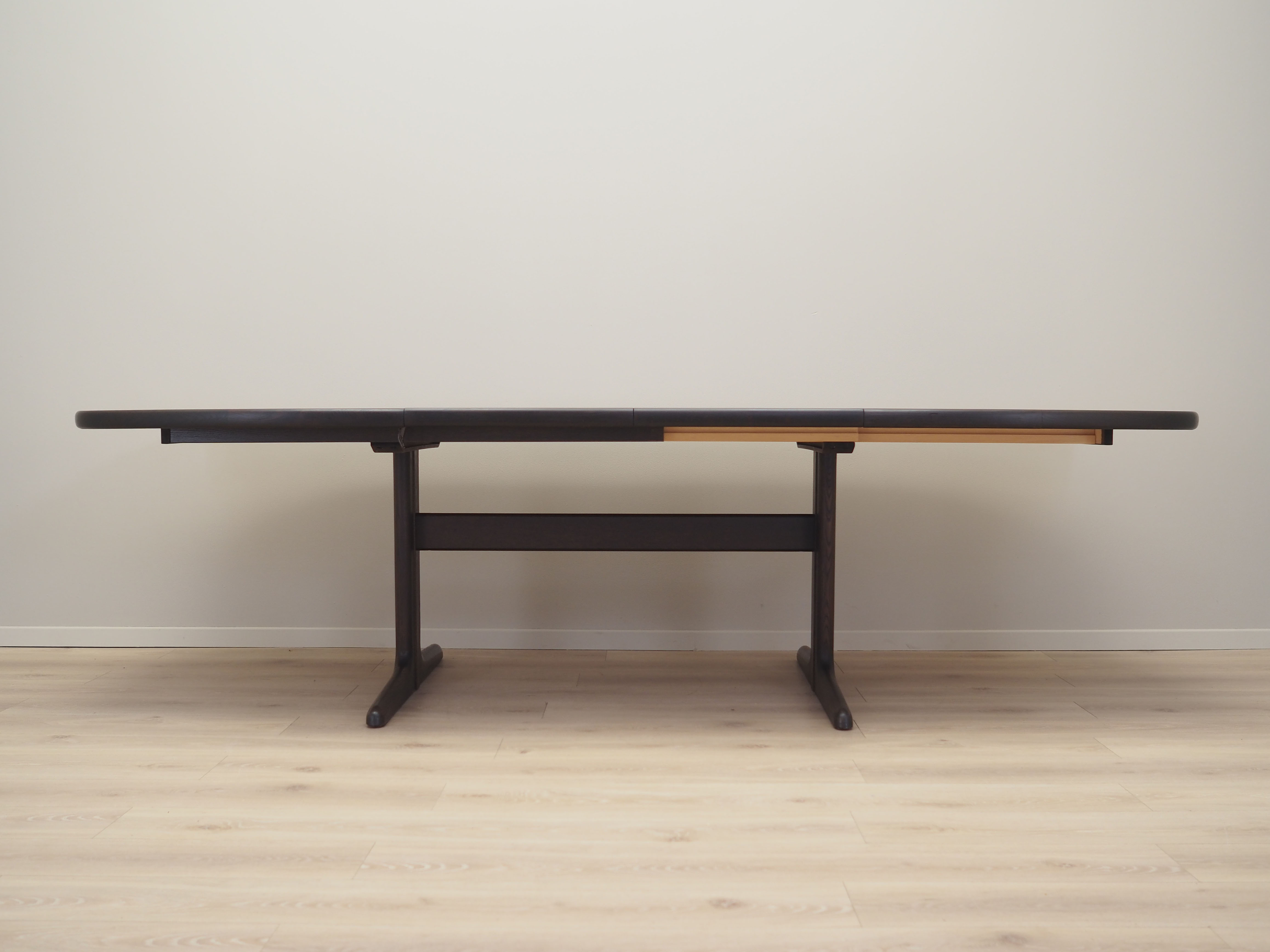 Oak table, Danish design, 1970s, manufacturer: Skovby