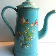 Art Deco coffee maker enamelled sheet metal in relief: Tulips and forget-me-nots on a green background