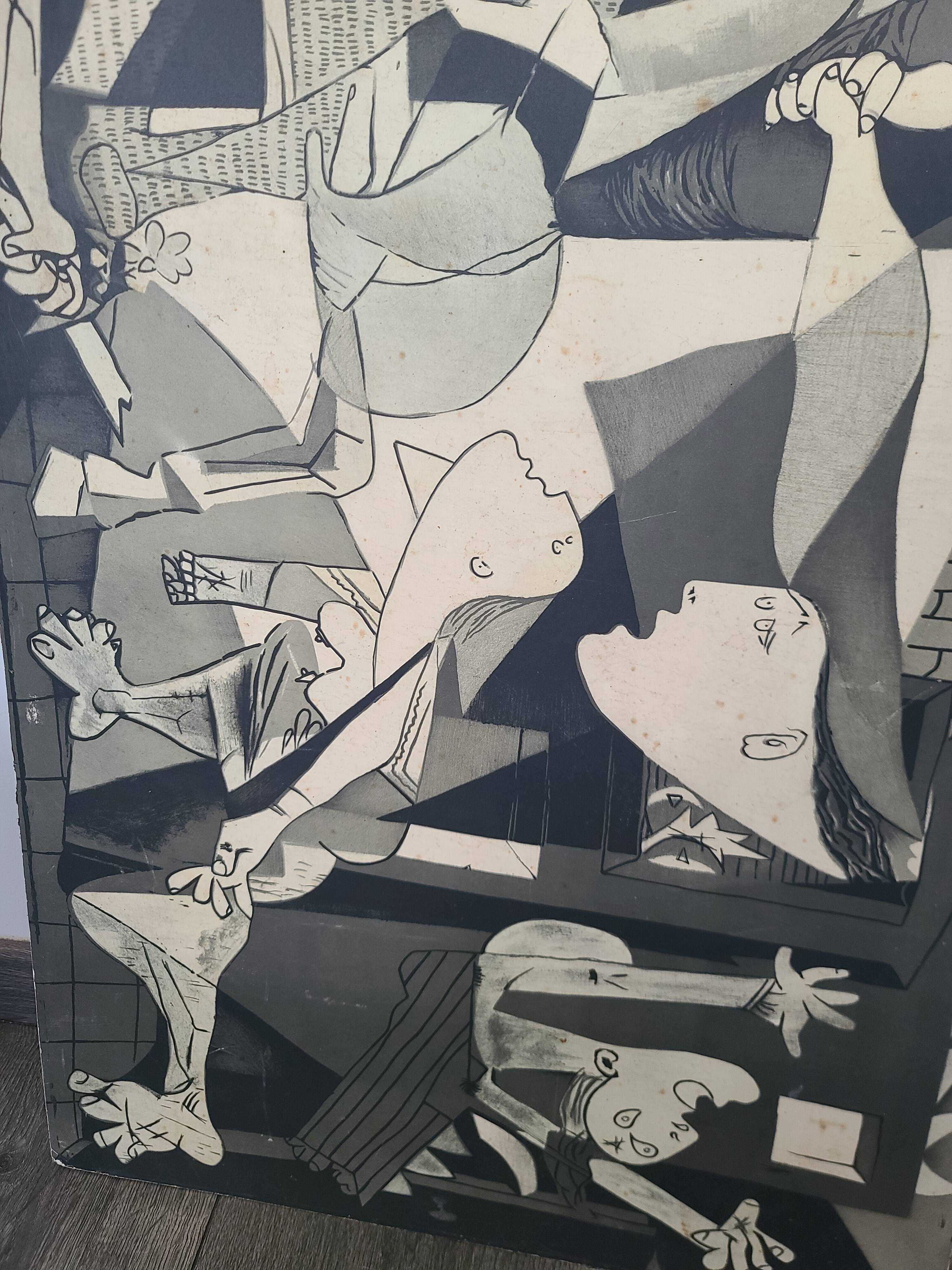 Unique Vertical Reproduction - Picasso's GUERNICA