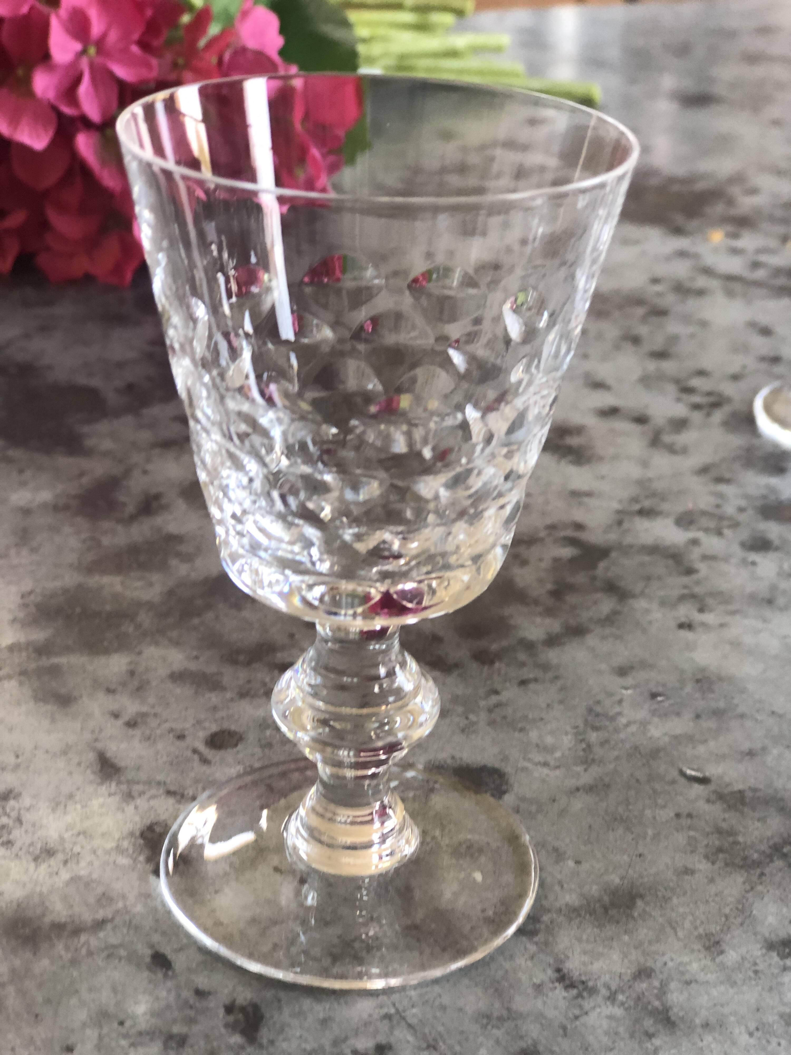 8 Chiseled glasses in old crystal