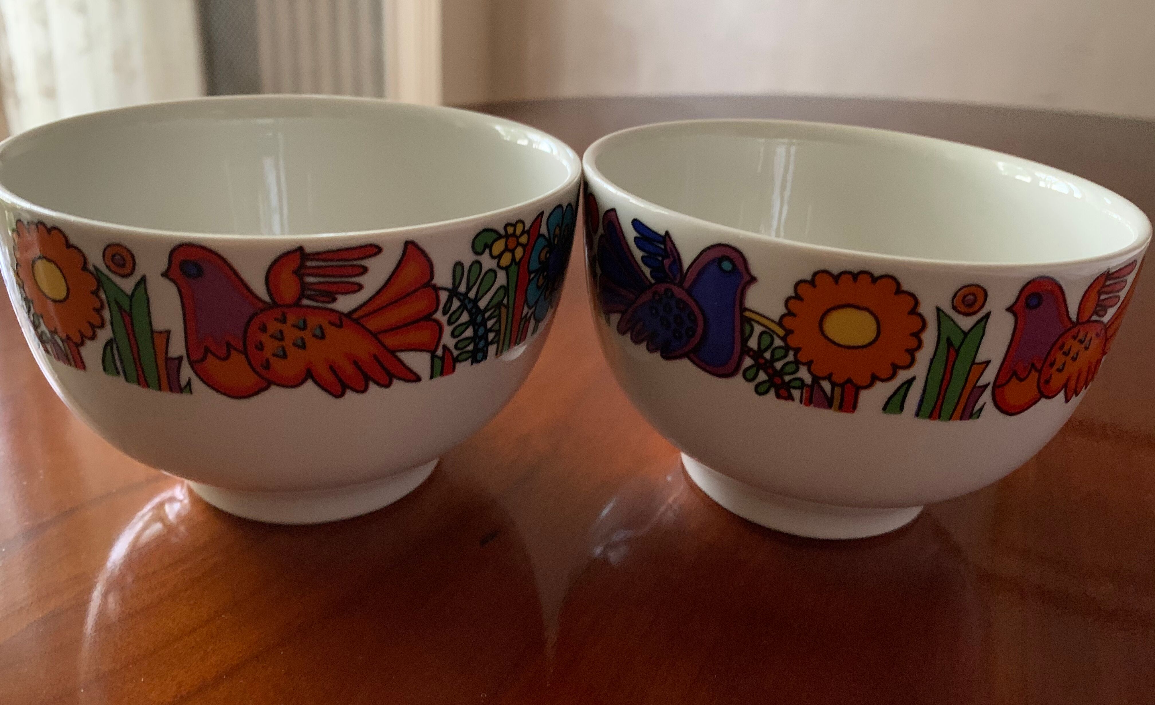 Pair of bowls, rice bowls, Acapulco dessert bowls