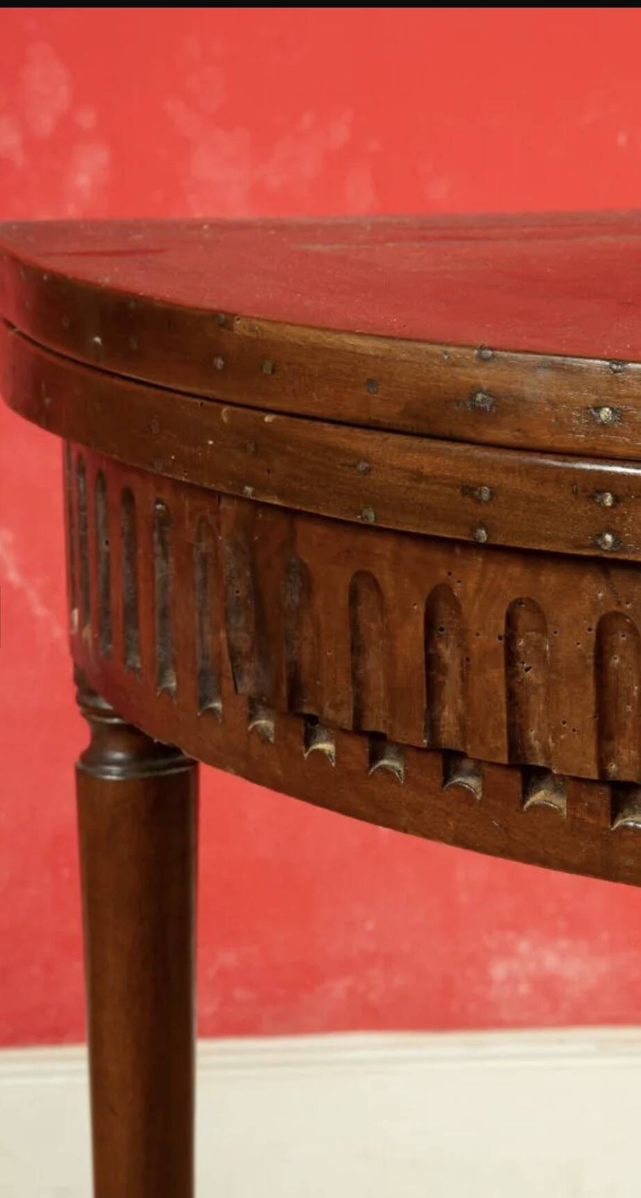 Console ou table à jeux de forme demi lune À plateau dépliant