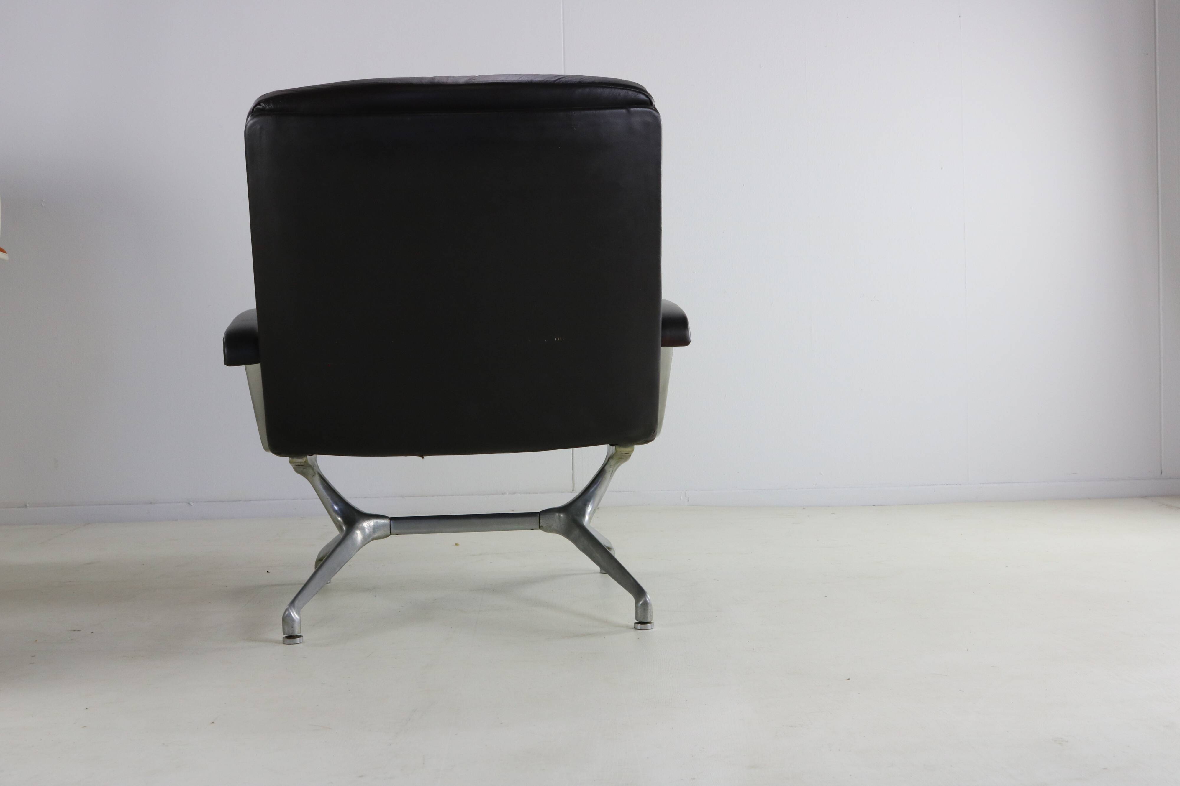Sixties american design lounge chair by Paul Tuttl