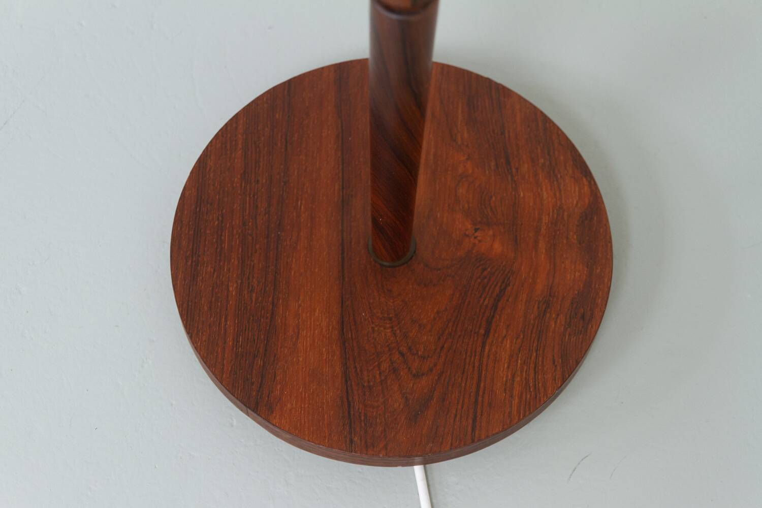 Lampadaire danois en palissandre du milieu du siècle, années 1960
