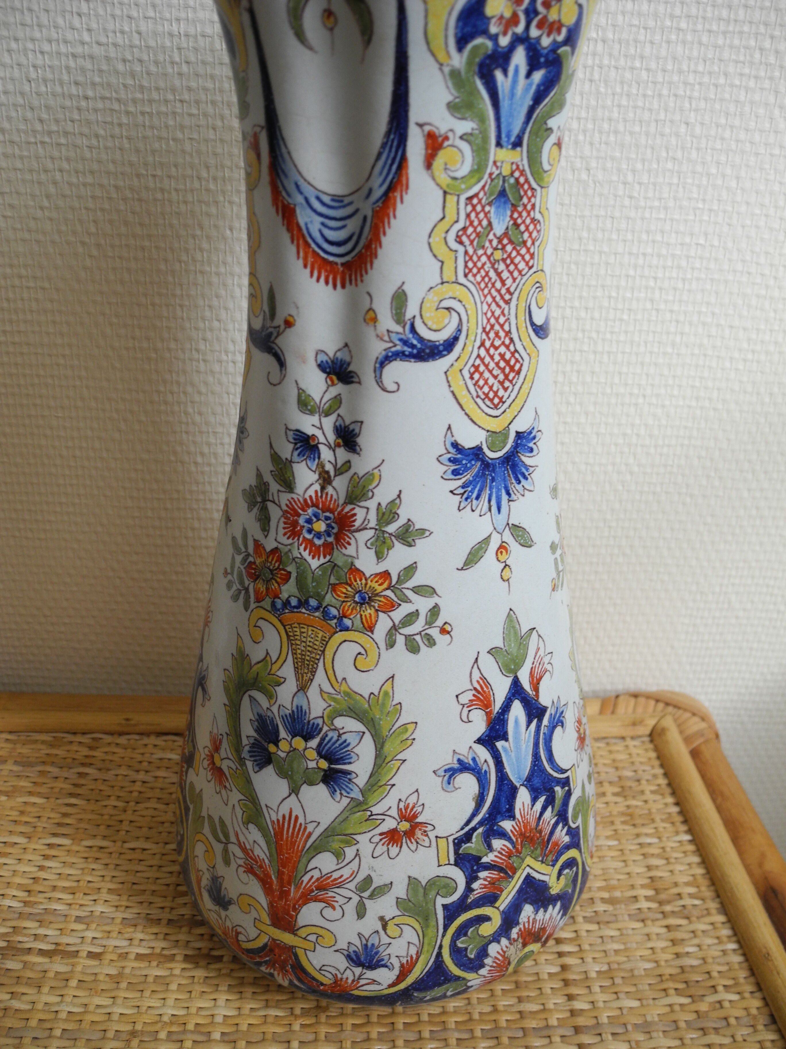 vase Desvres Fourmaintraux Courquin 19th century French earthenware vase