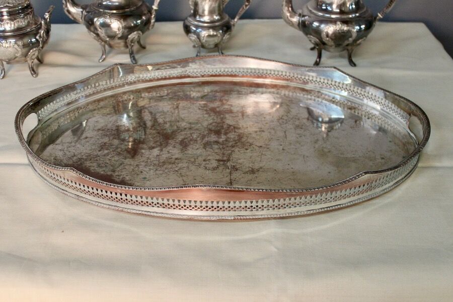 Coffee or tea service monogrammed cr silver metal