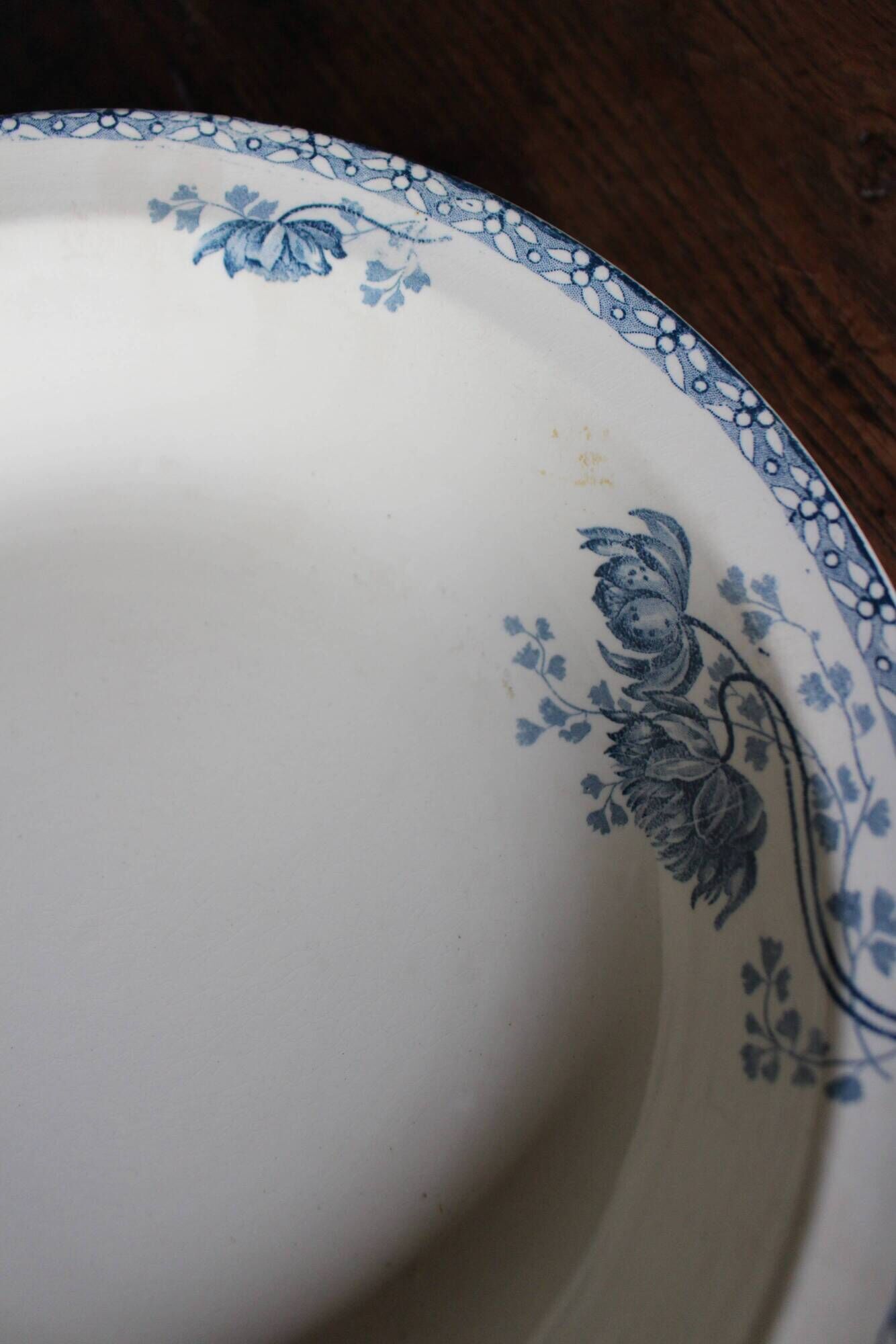 Plat rond creux Terre de fer Bleu Royat Sarreguemines