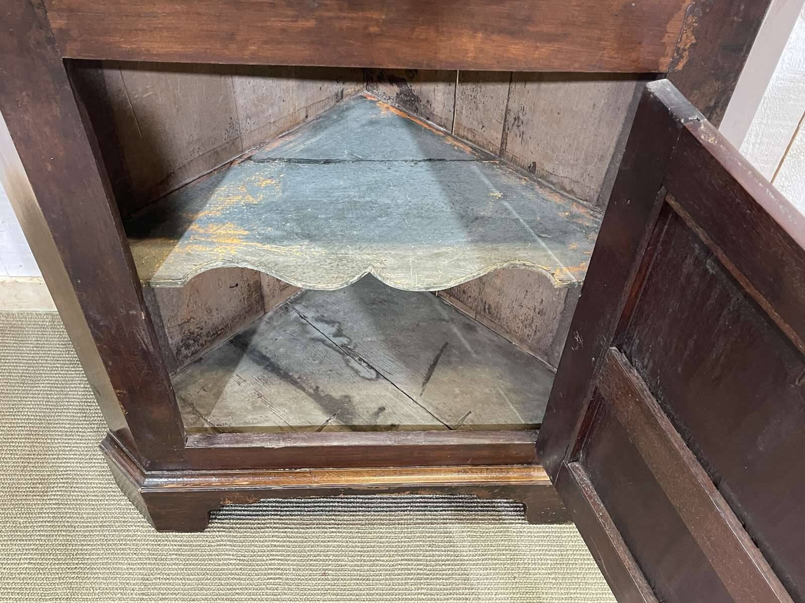 19th century English corner cabinet in walnut, mahogany and oak