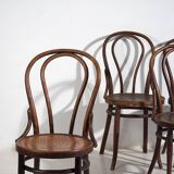 Anciennes chaises Thonet n°18 (c.1930). Ensemble de 4 pièces #10