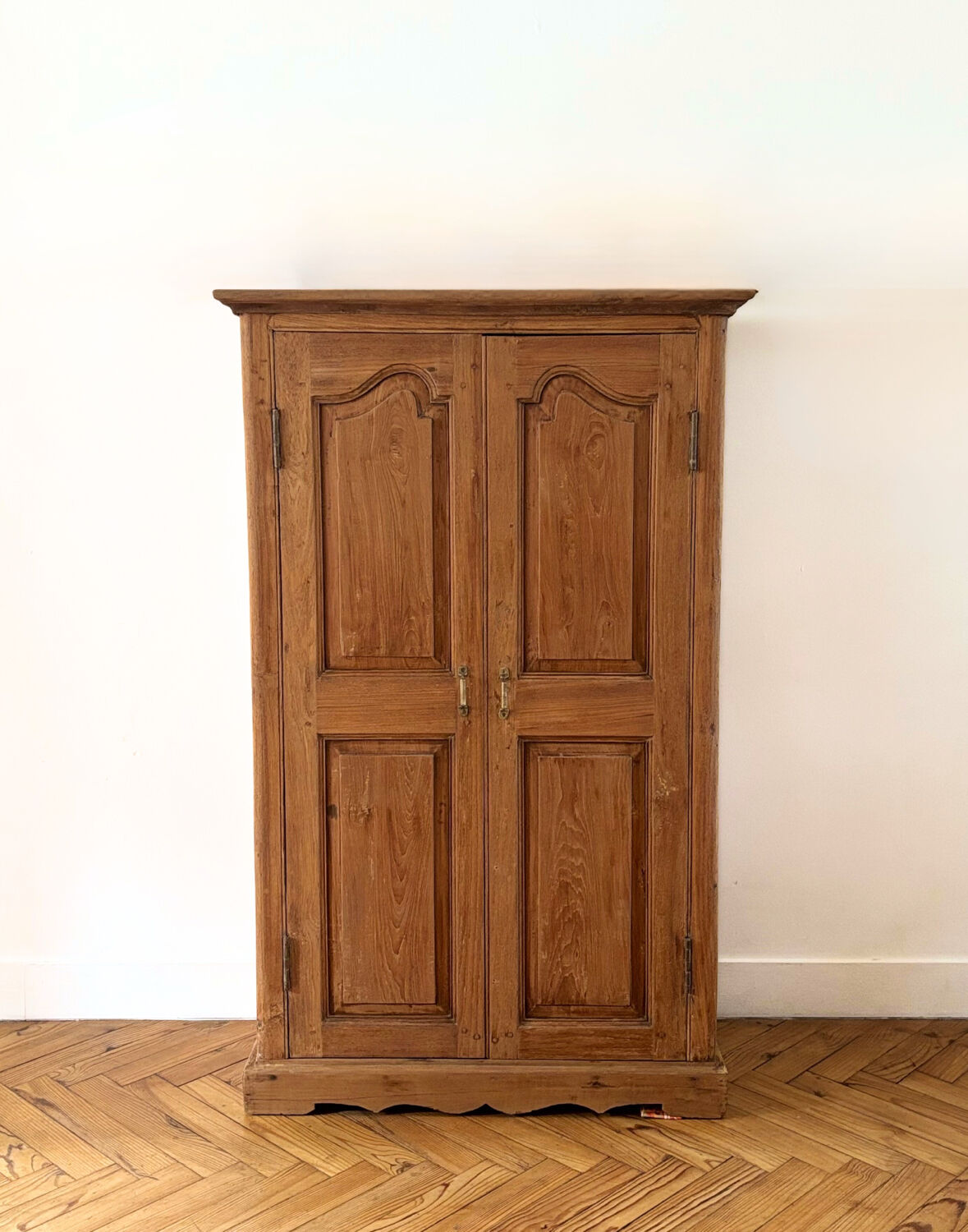 Small Provençal-style oak wardrobe