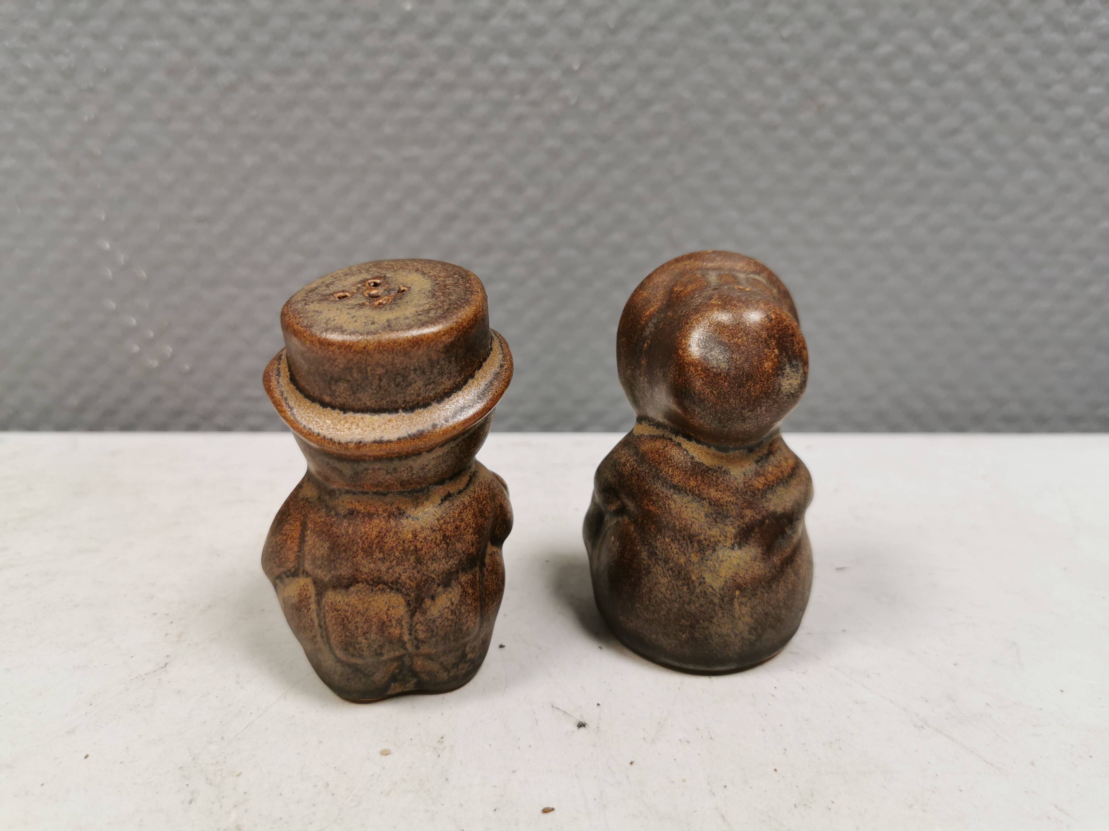Salt and pepper shaker set in ceramic from Danish Løvemose 1970s.