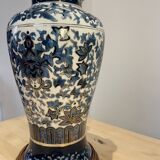 Chinese porcelain table lamp