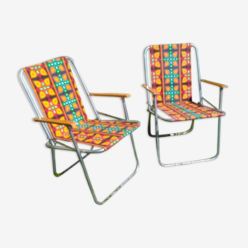 Duo of vintage folding chairs