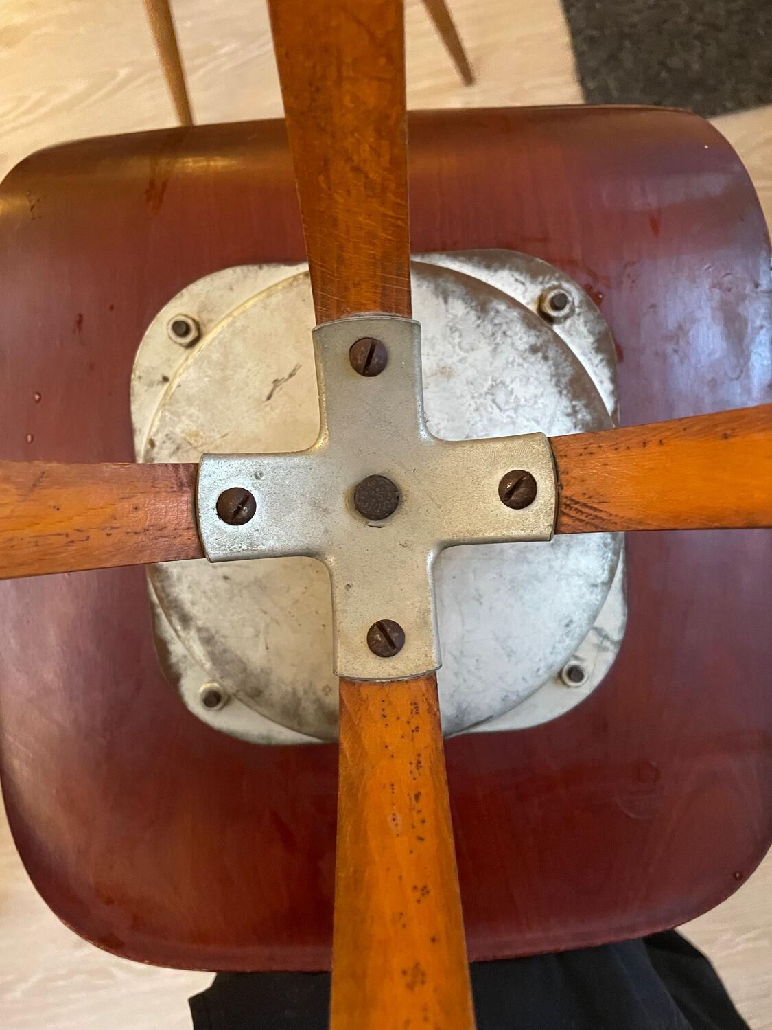 2 children's chairs pagholz Flottoto