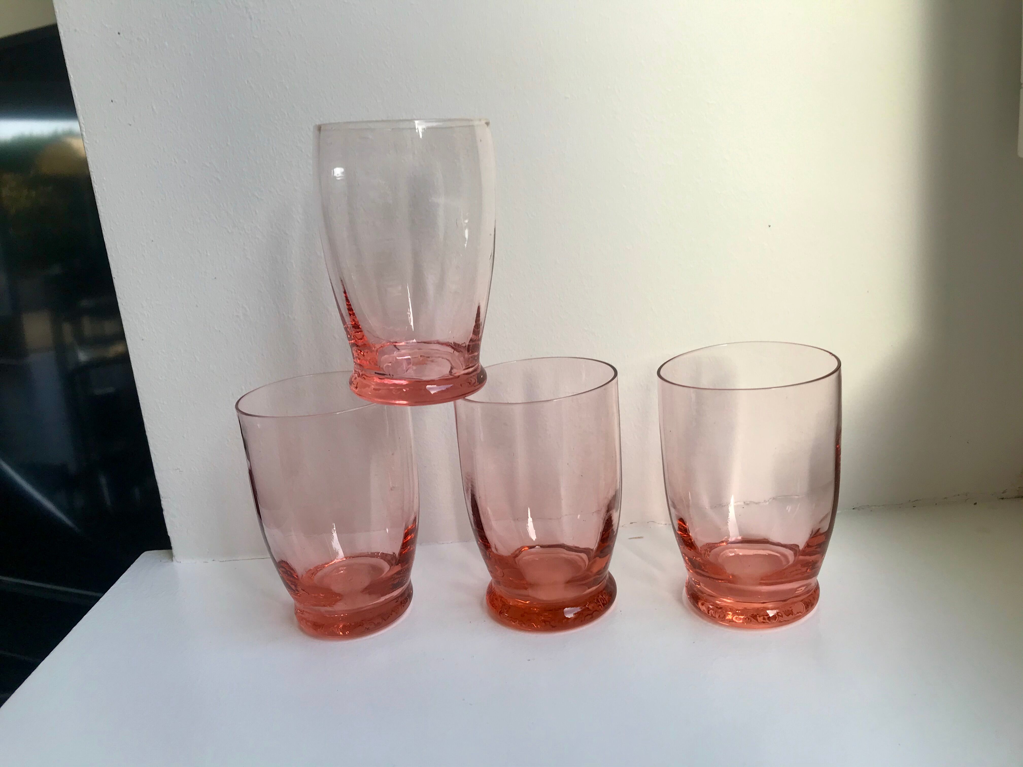 Set of 4 art deco pink water glasses 30s