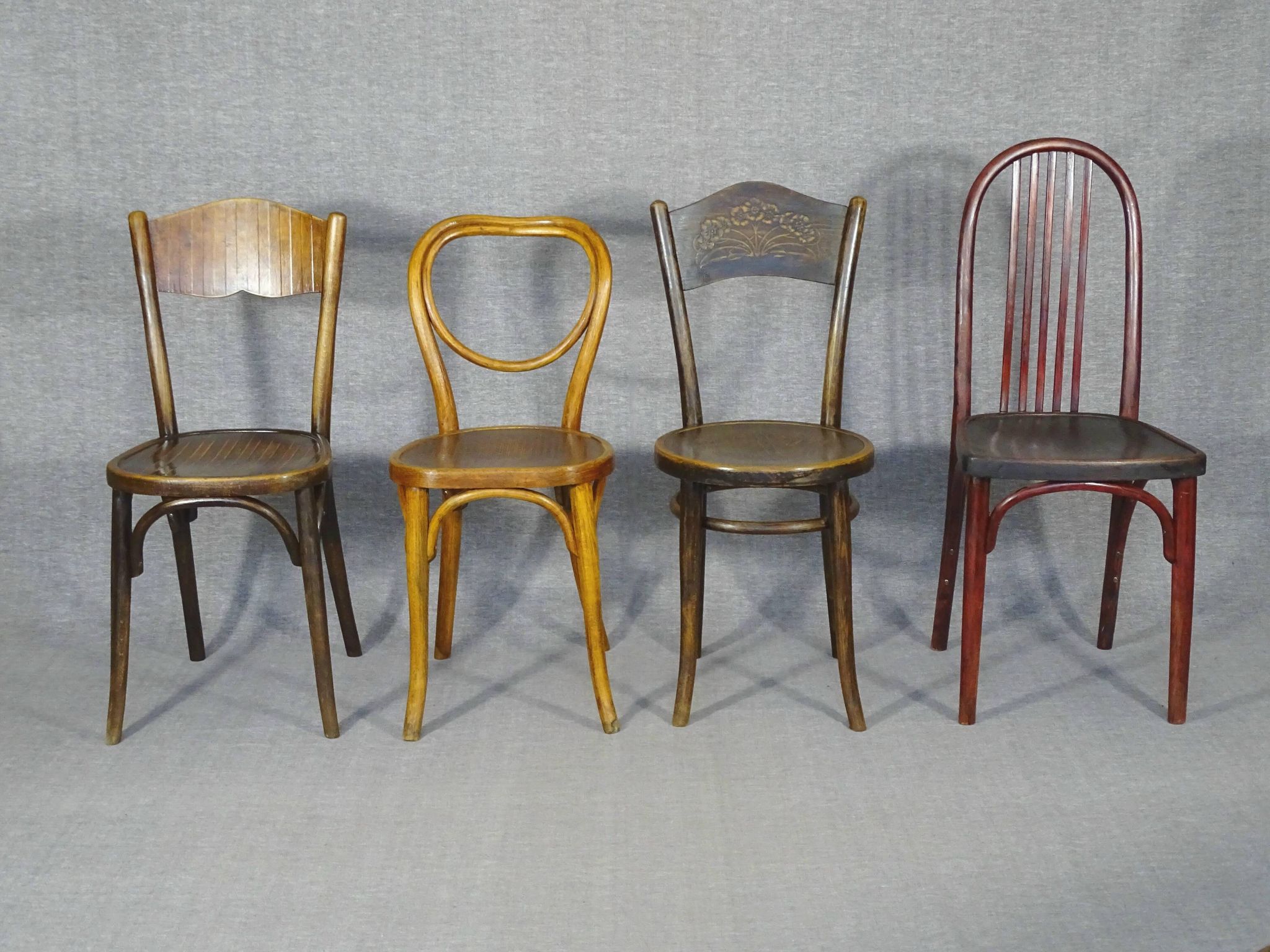 Set of 4 bistro chairs 1910/1930 curved wood, thonet, fischel etc