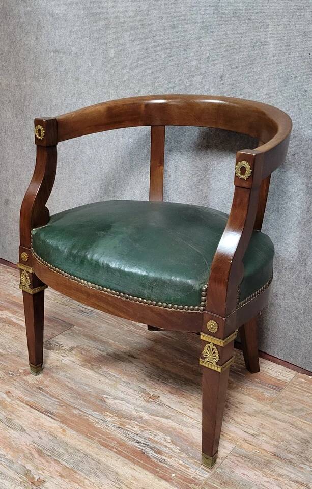 Fauteuil de bureau époque Empire en acajou et bronzes dorés vers 1820