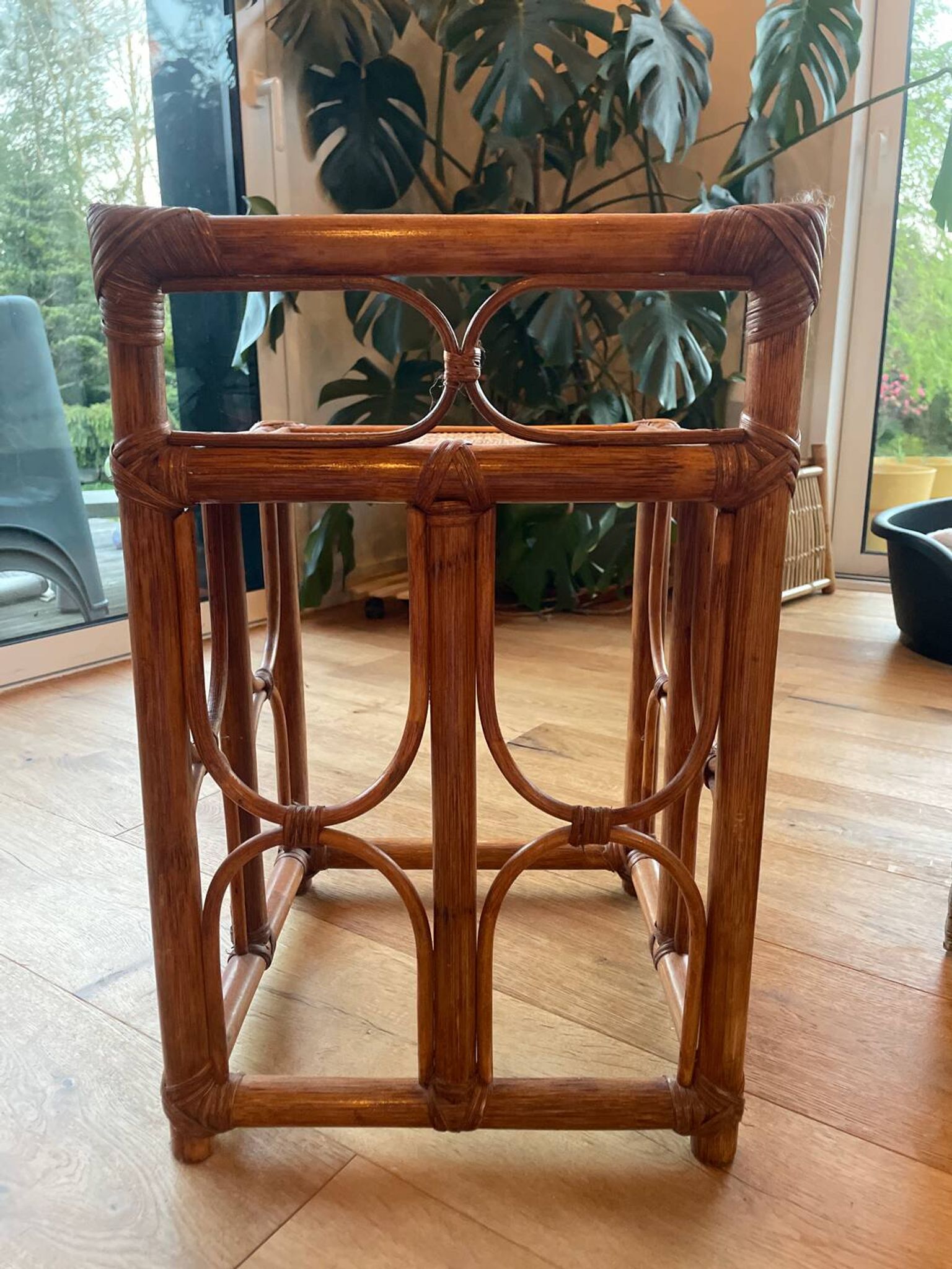 Table d'appoint vintage en rotin