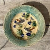 Assiette à dessert en barbotine fin XIXème  décor oiseaux