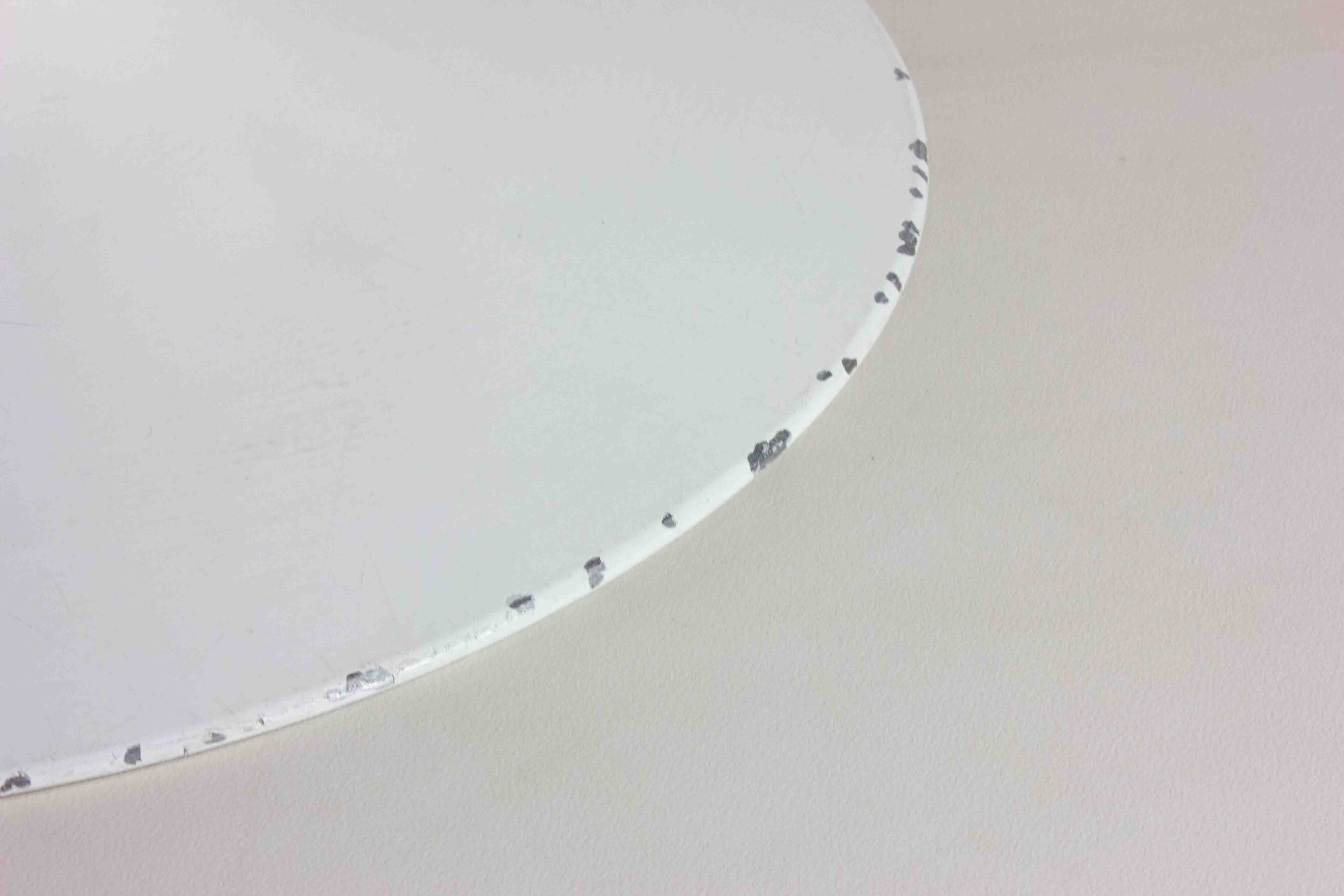 Large tulip table with wooden top by Eero Saarinen, Knoll International 1970s