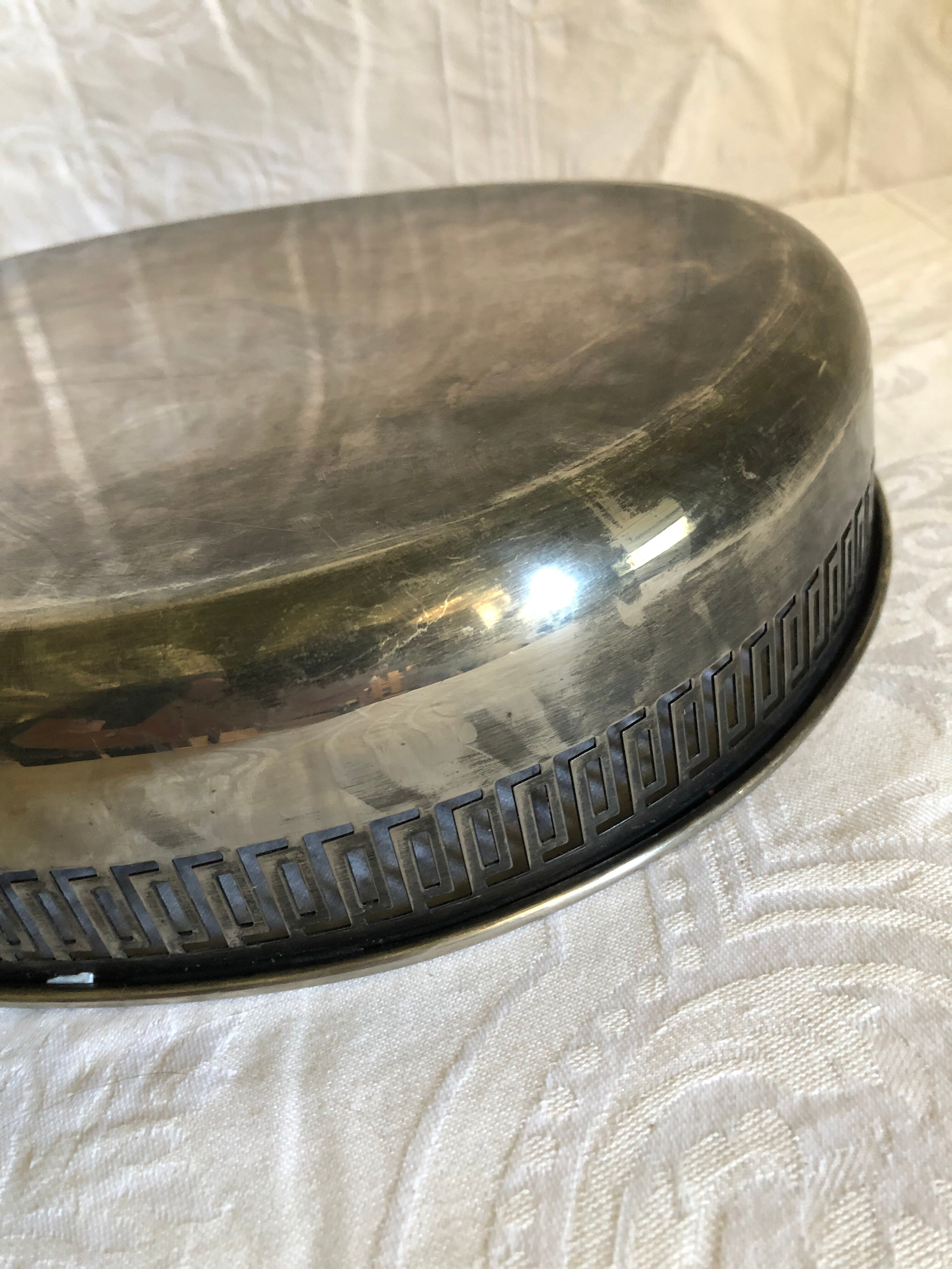 Silver metal top