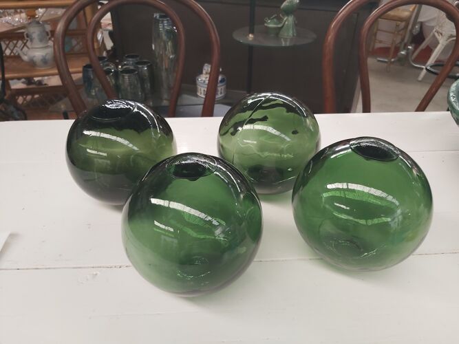 4 fishing float balls