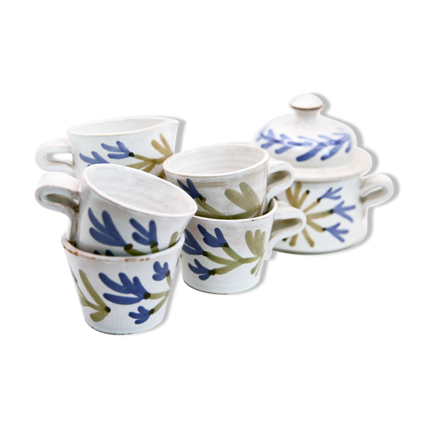 5 tasses, 1 pot à lait, 1 sucrier de Michel Barbier Vallauris