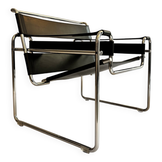 Wassily chair by Marcel Breuer for Gavina
