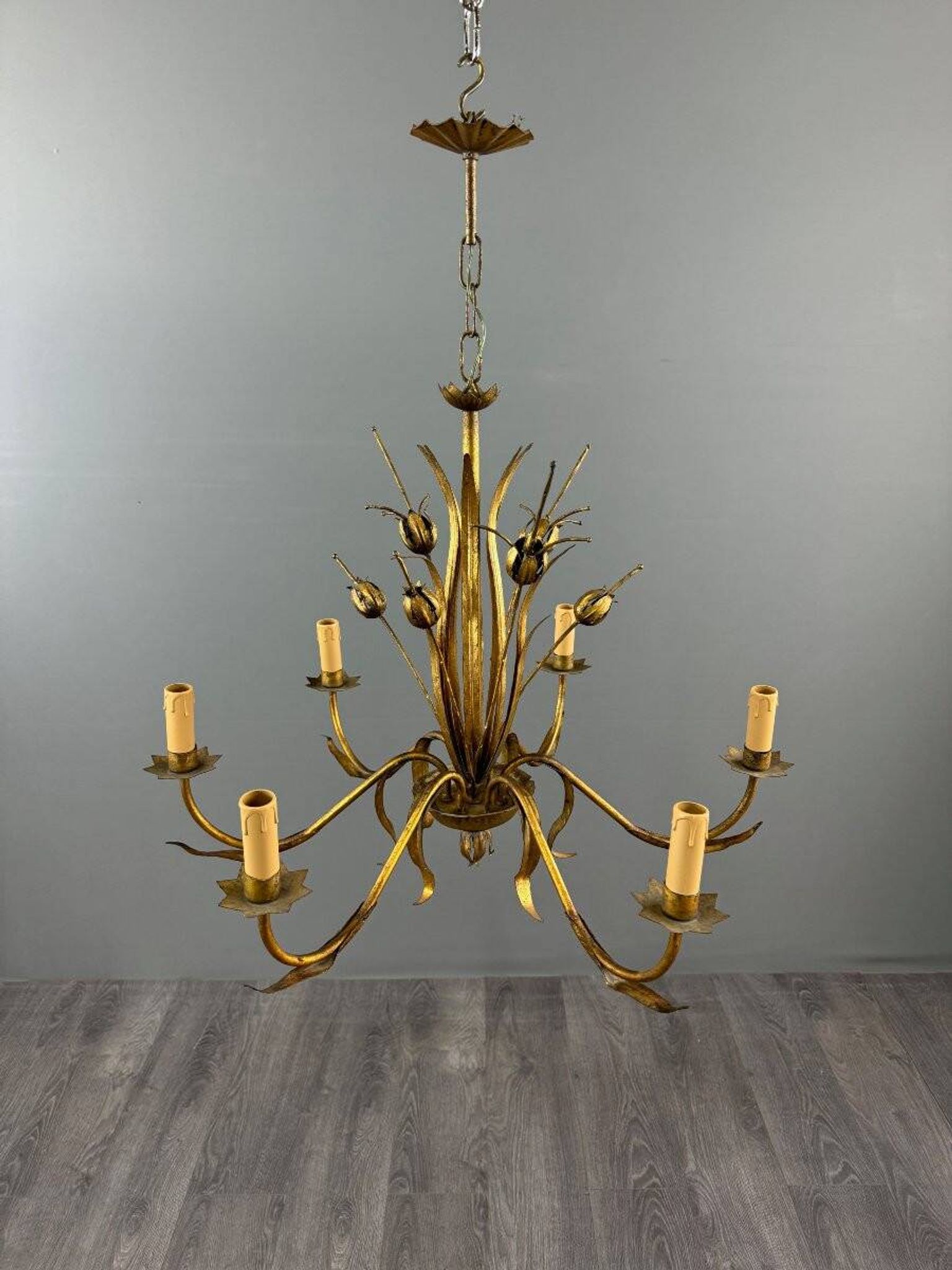 Lustre en métal doré, Italie, vers 1950