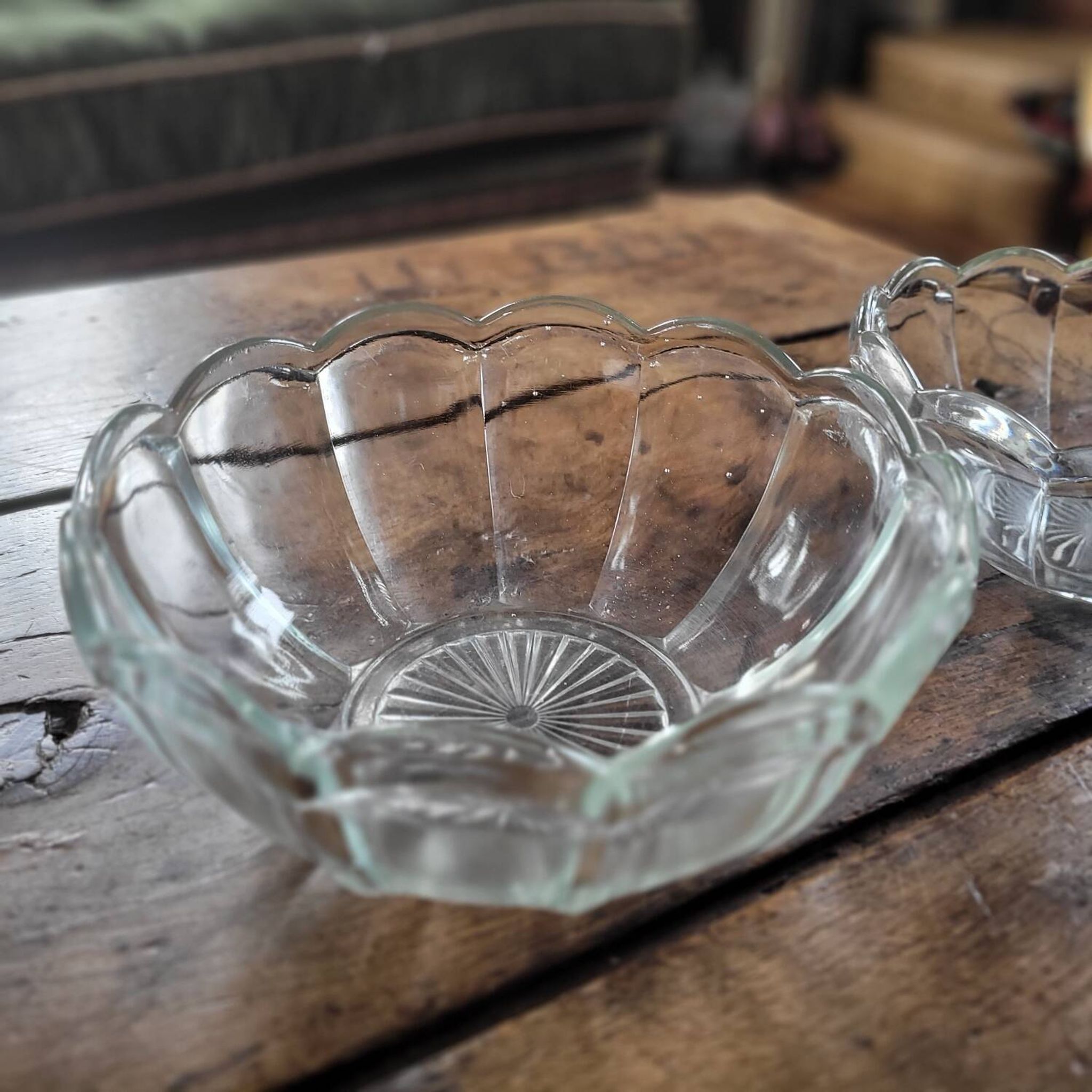 Pair of molded glass salad bowls – floral shape – 1950s