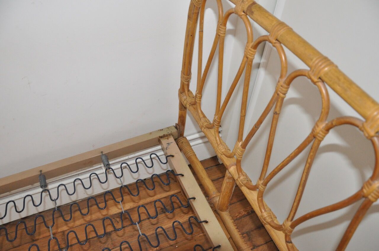 Bed rattan 60s