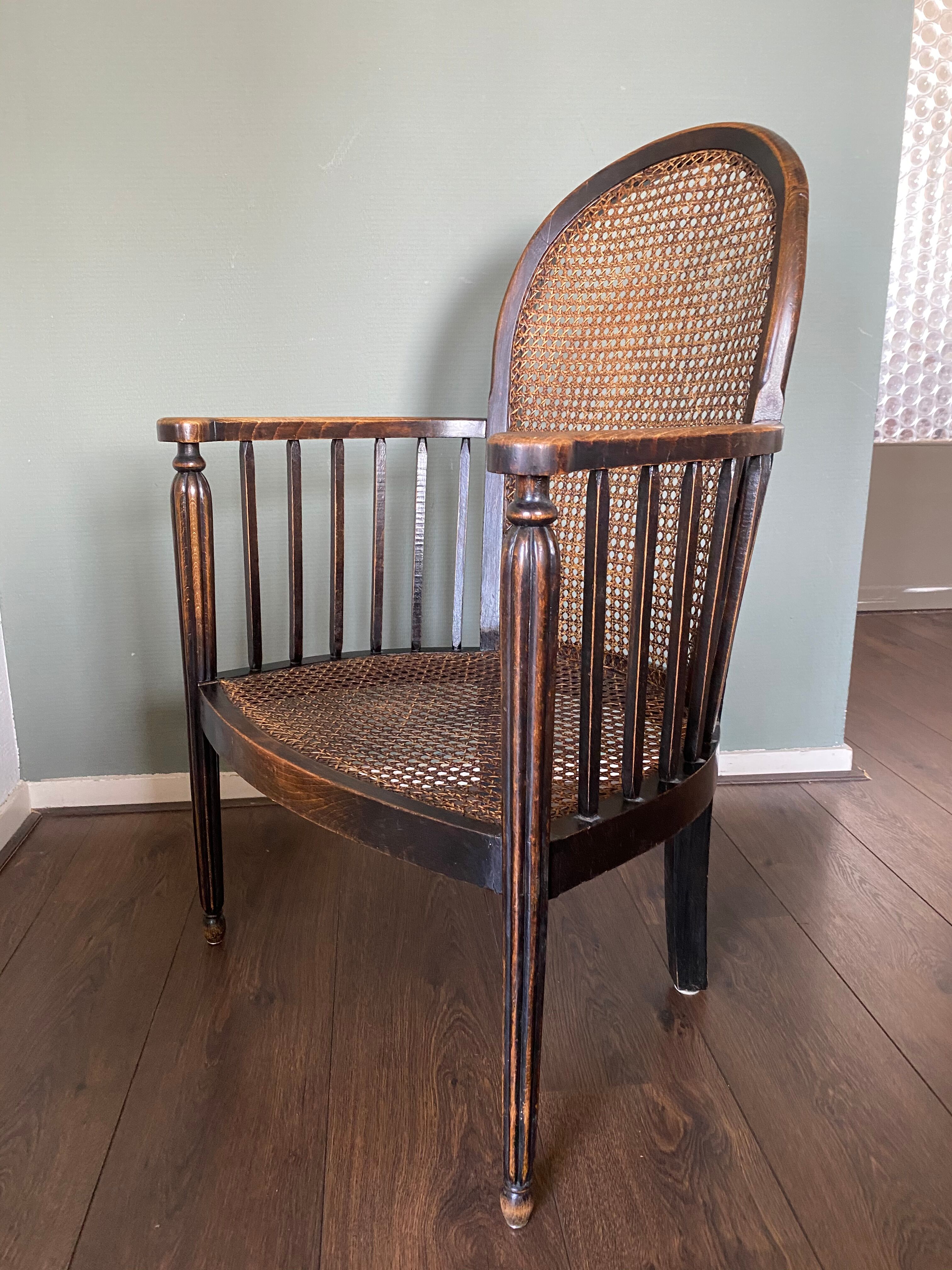 Fauteuil art déco en bois et rotin, années 1920