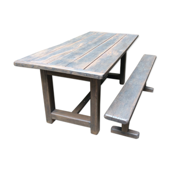 Table with his bench