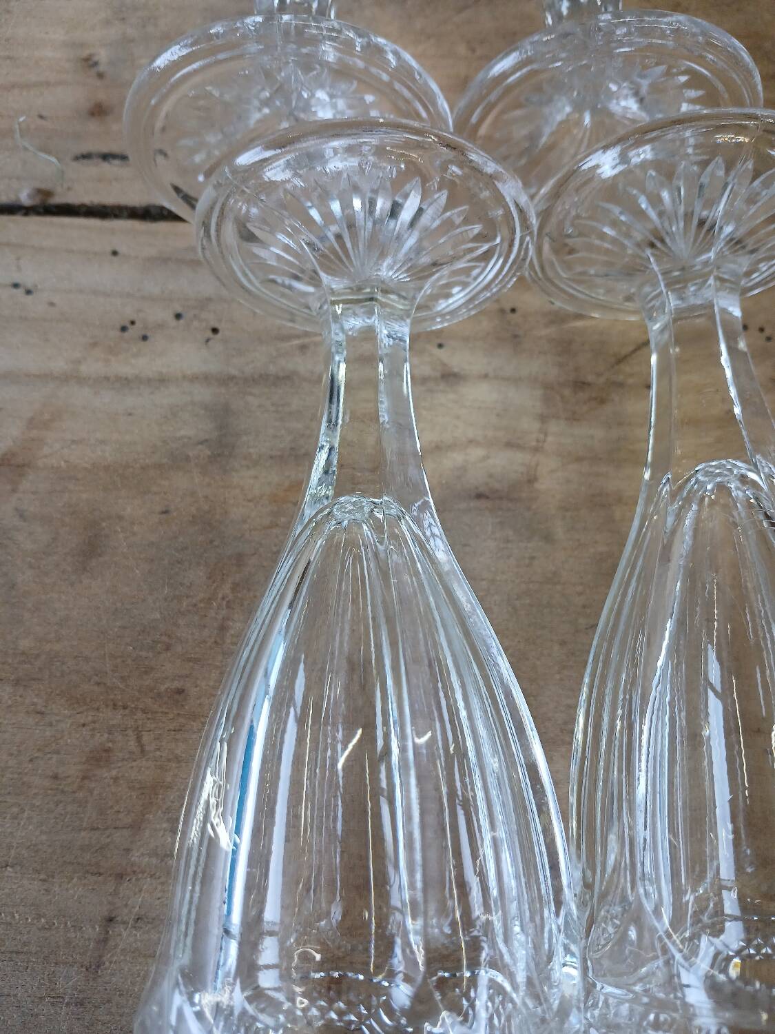 6 flutes in thick chiseled glass