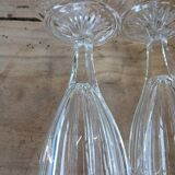 6 flûtes en verre épais ciselé
