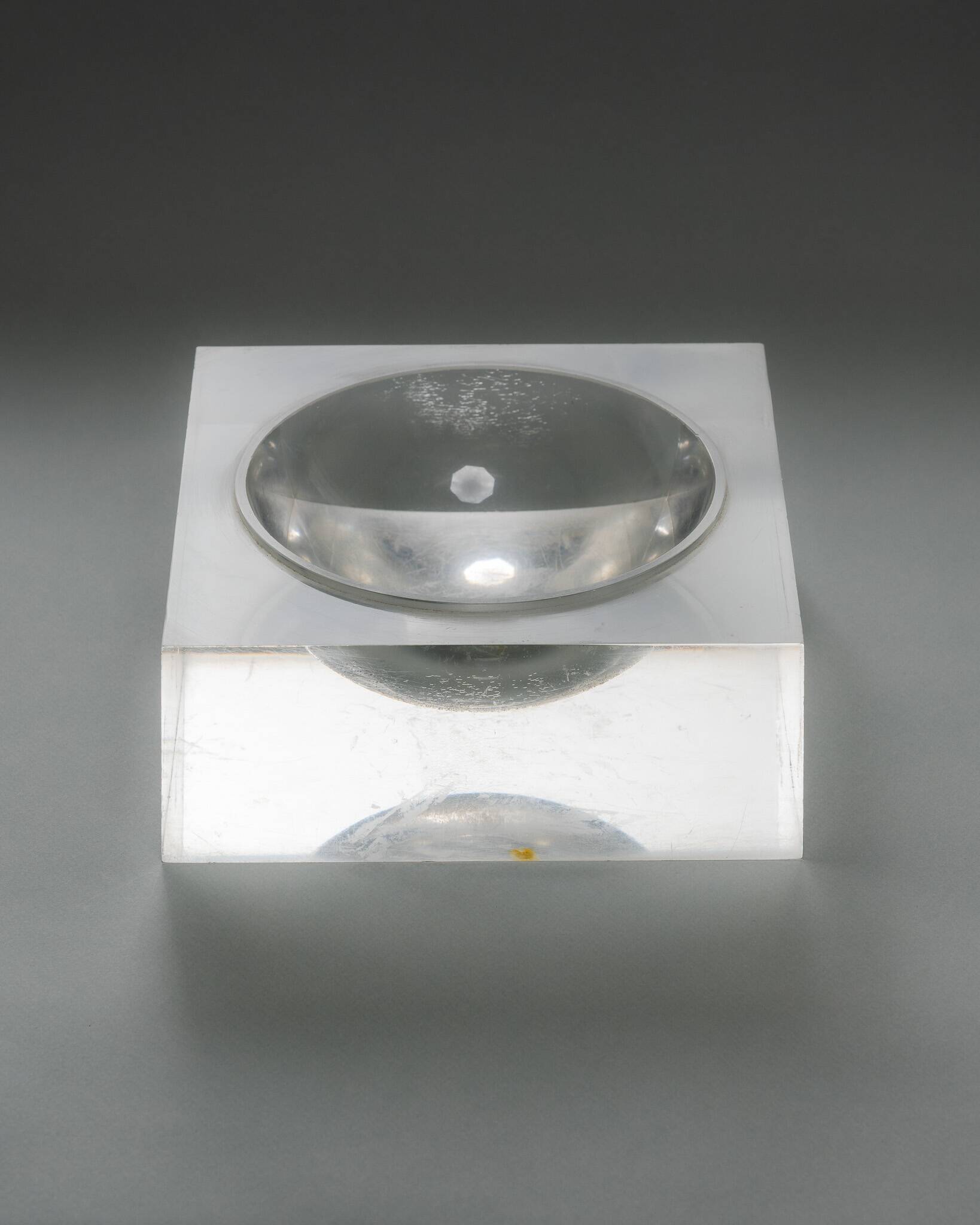Large plexiglass ashtray or pocket emptier, 1970s