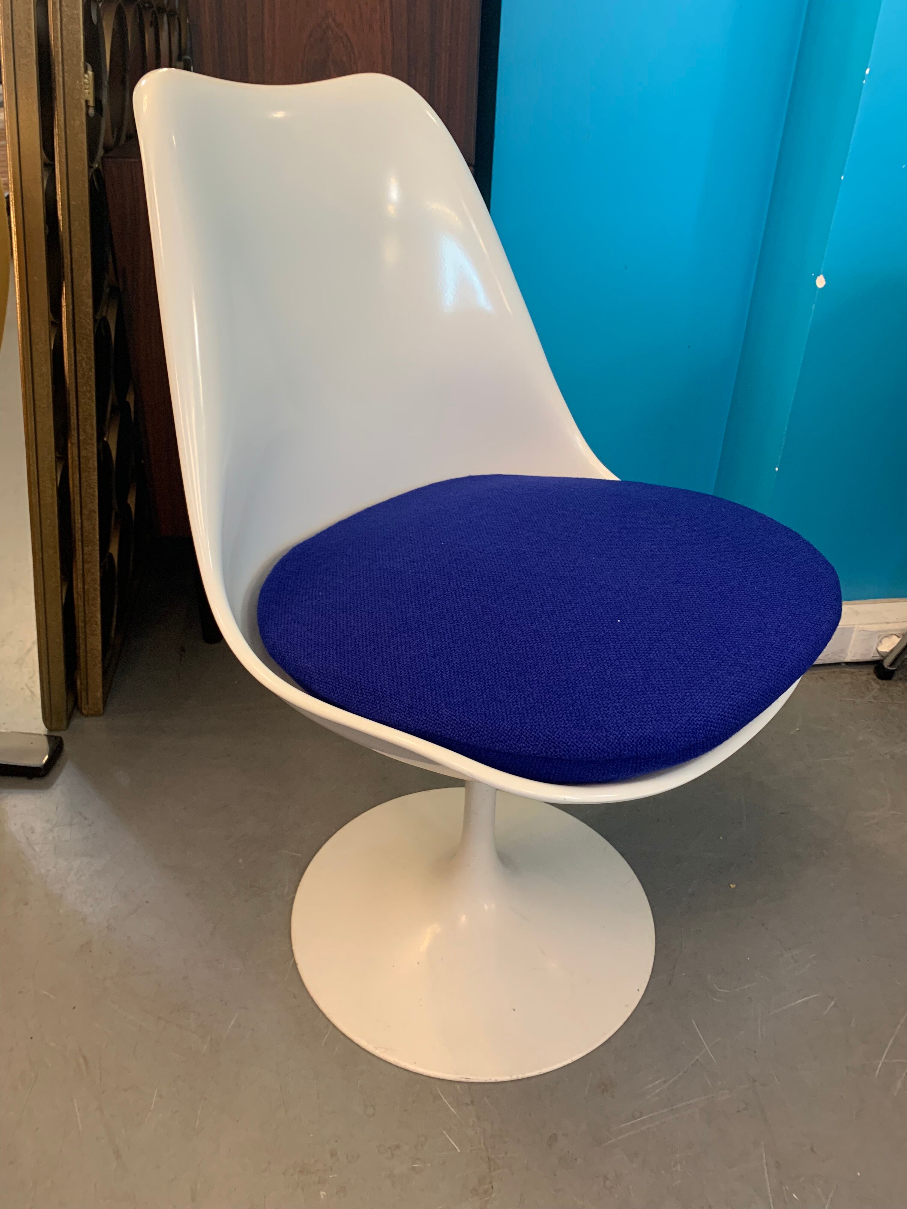 Tulip chair Eero Saarinen Knoll