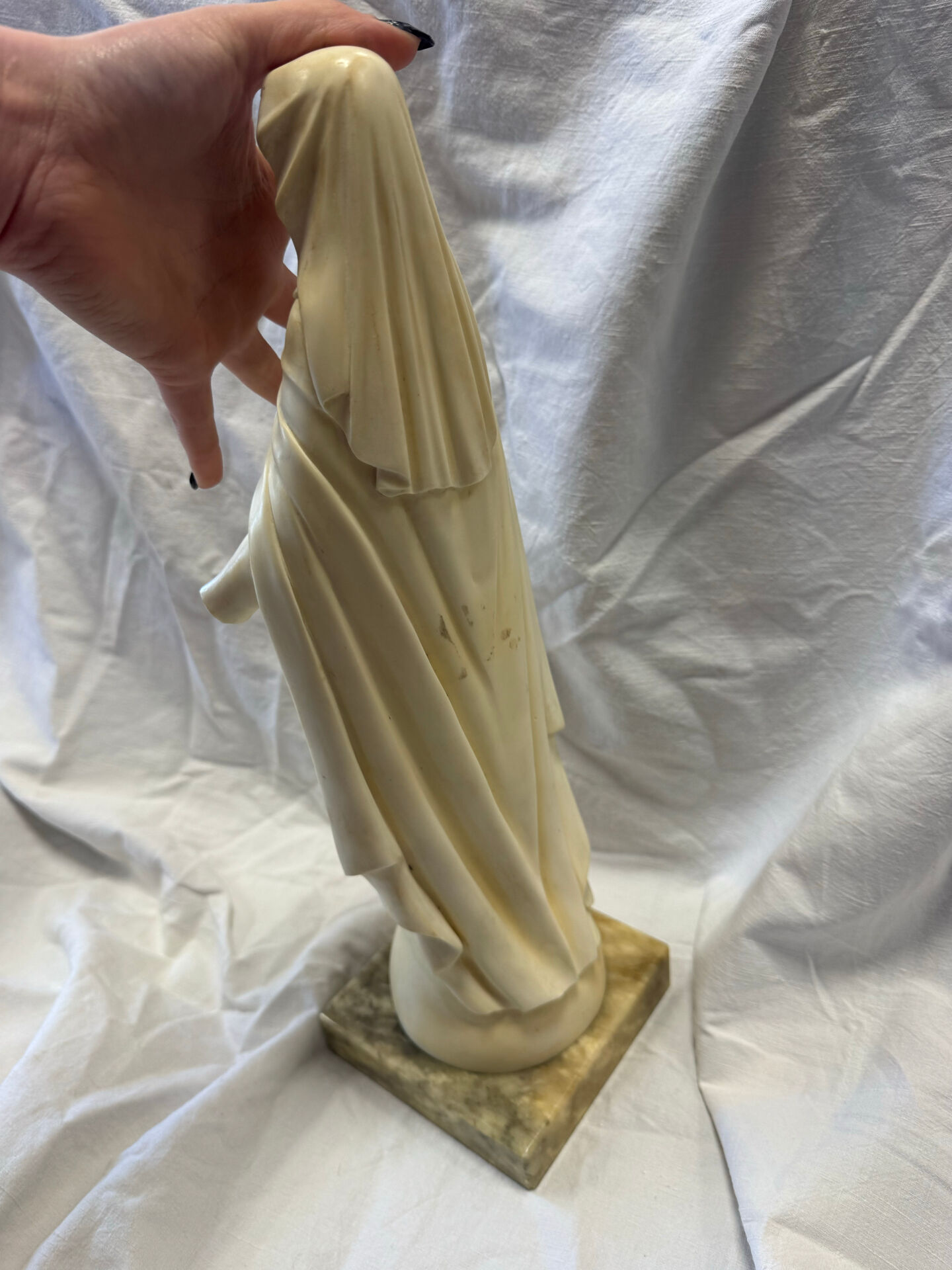 Virgin statue in resin