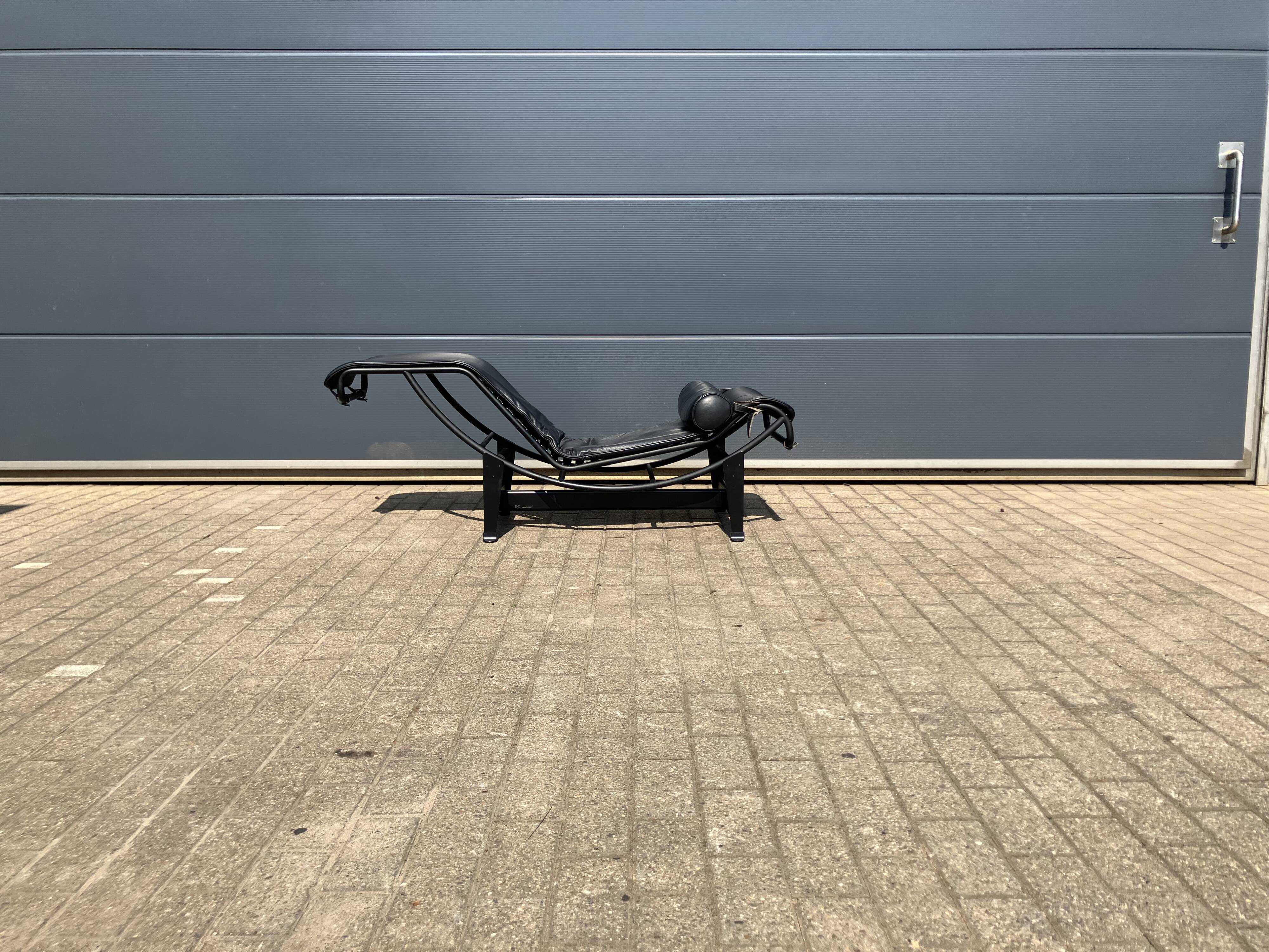 Originele Cassina Le Corbusier Lc4 Black on Black, Bijna als new!