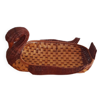 Duck wicker basket