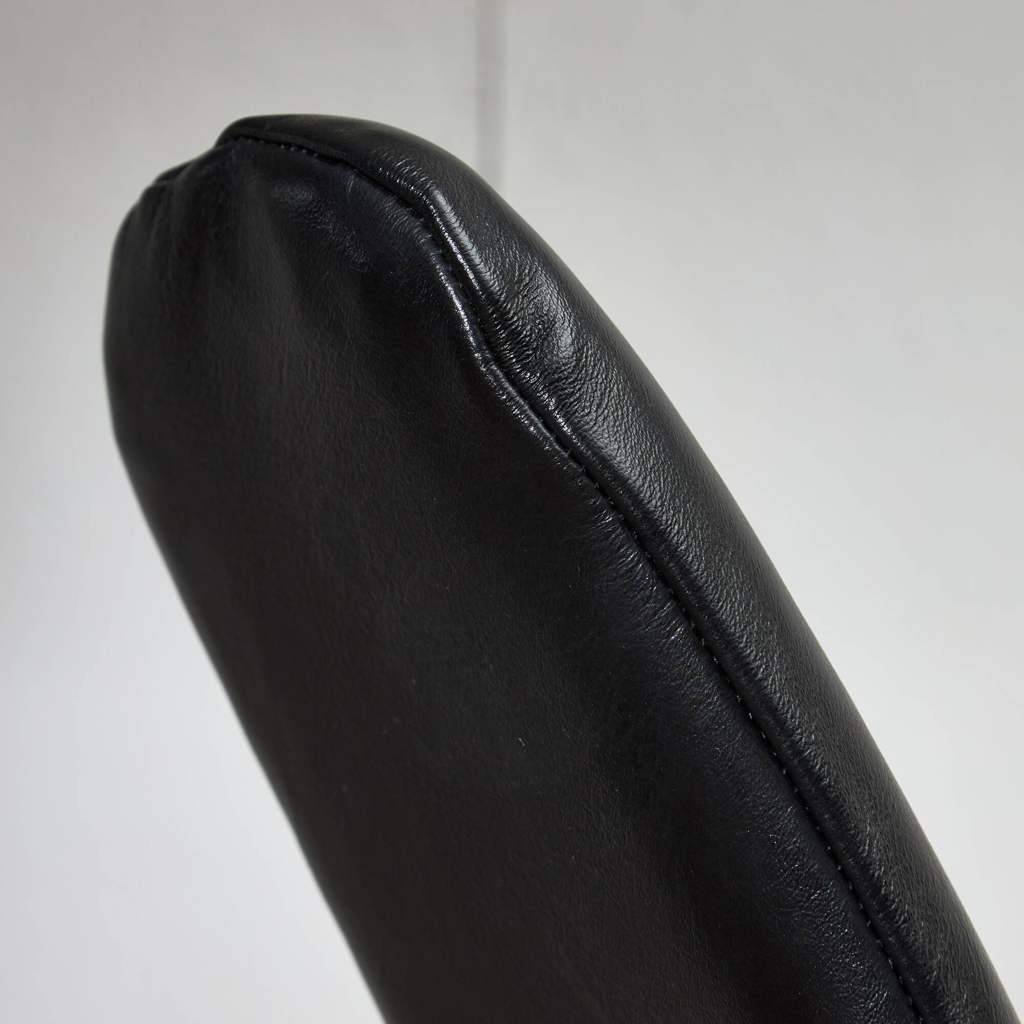 Chaise Ergonomique Pendule en Cuir Noir par Peter Opsvik pour Stokke, 1983