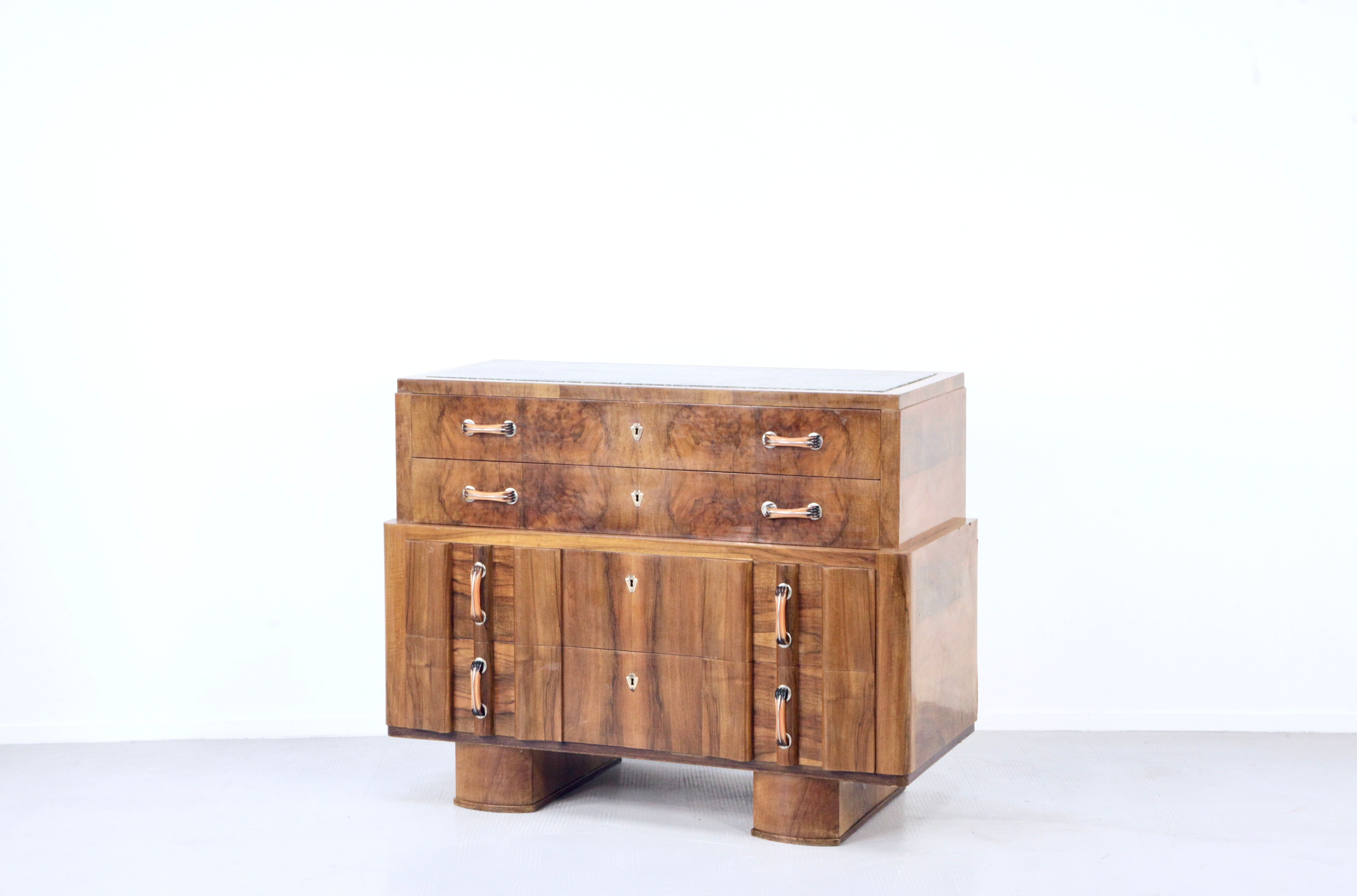 Art deco italian chest of drawers in walnut burl 1930