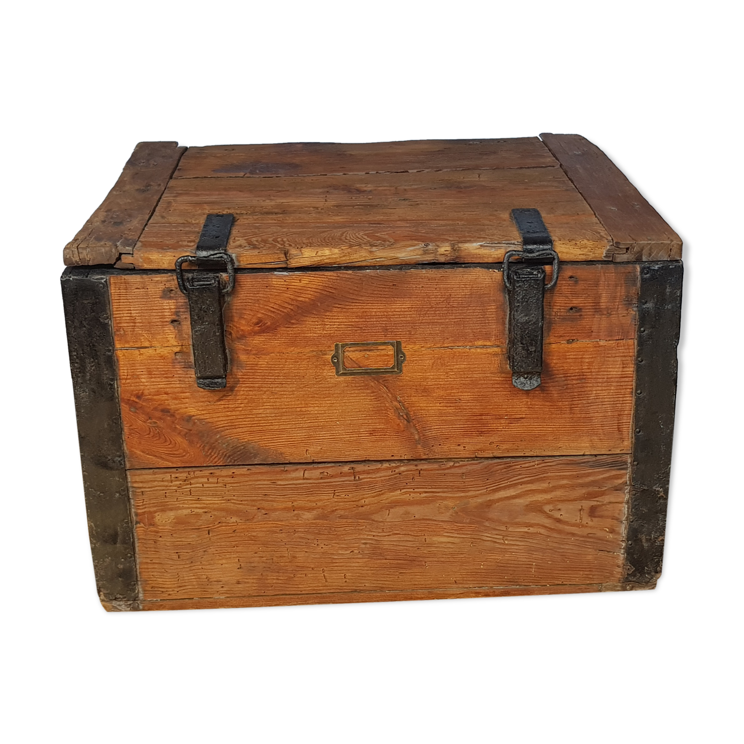 Wooden trunk