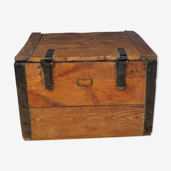 Wooden trunk