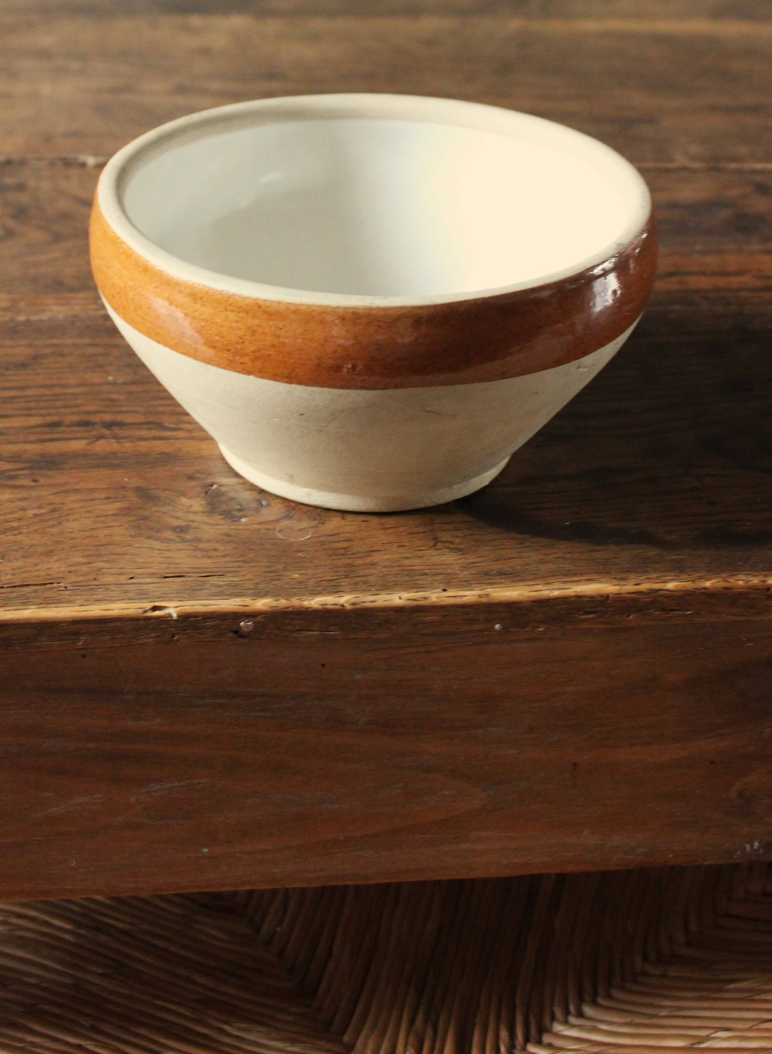 Small vintage two-tone stoneware salad bowl