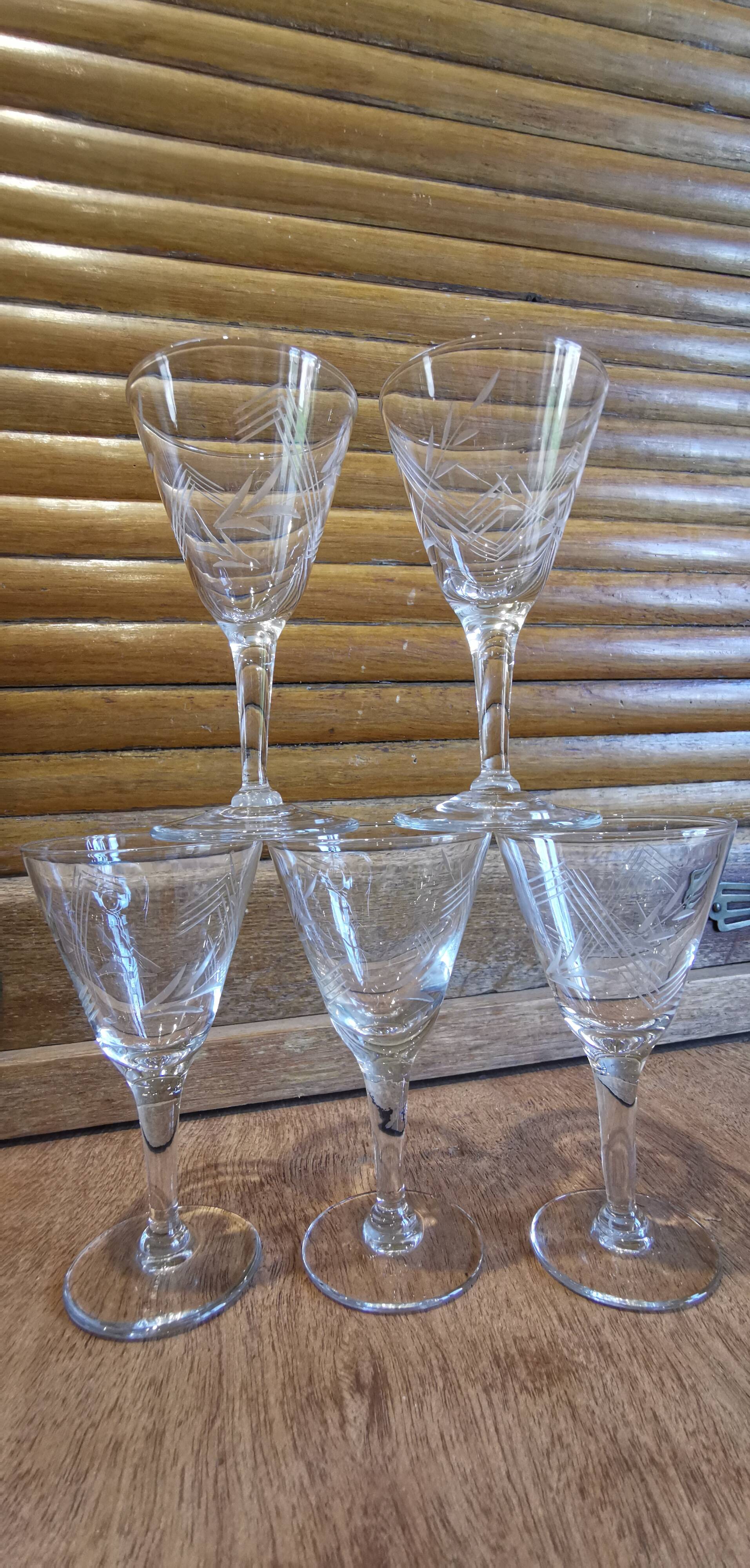 Set of 5 vintage chiseled conical crystal stemware