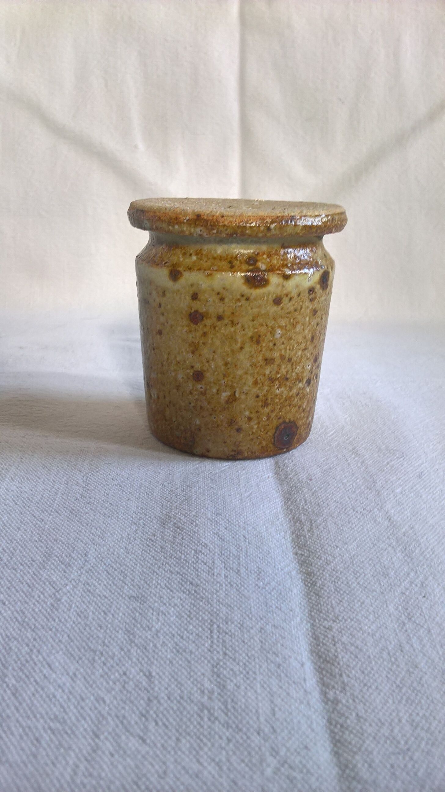 6 cups with pyrity sandstone liqueur